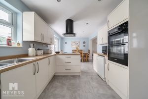 Photo 16- click for photo gallery